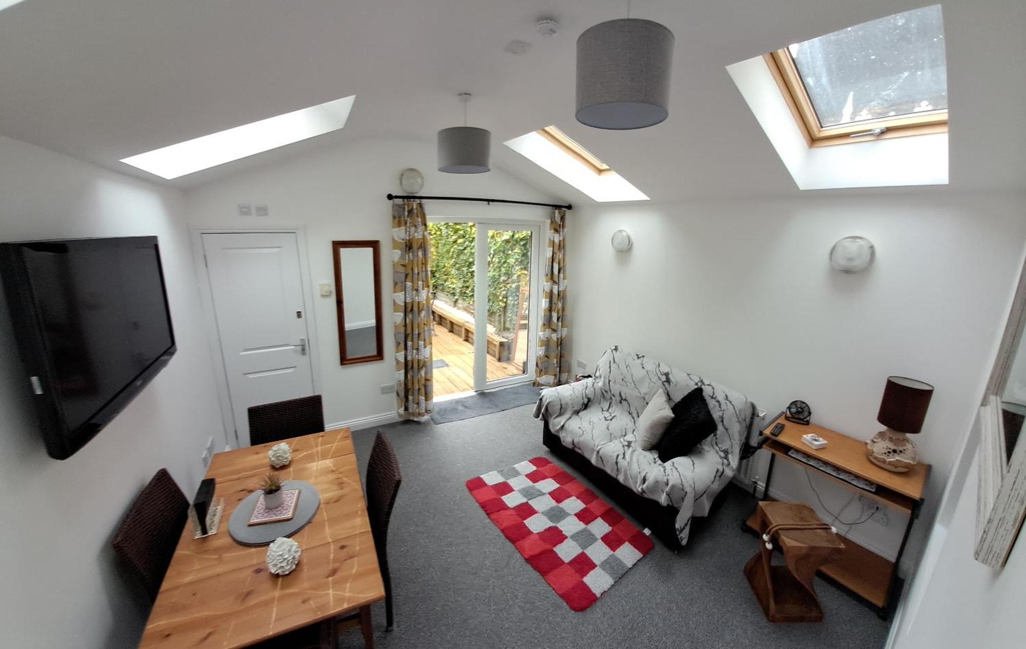 Charming Lincoln Cottage Family & Pet-Friendly Exterior photo